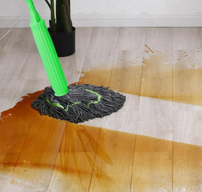 Self-twisting Water Rotating Mop